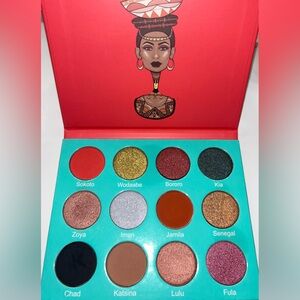 Juvias place Saharan Eyeshadow palette